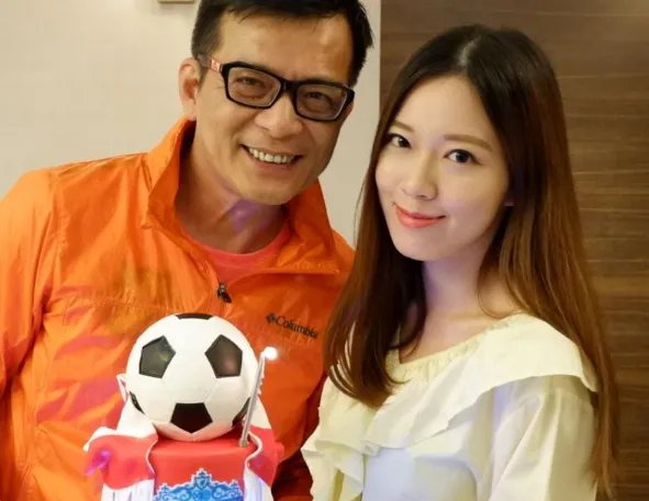 黄日华女儿为周润发庆生,周润发是看着她长大的吗?