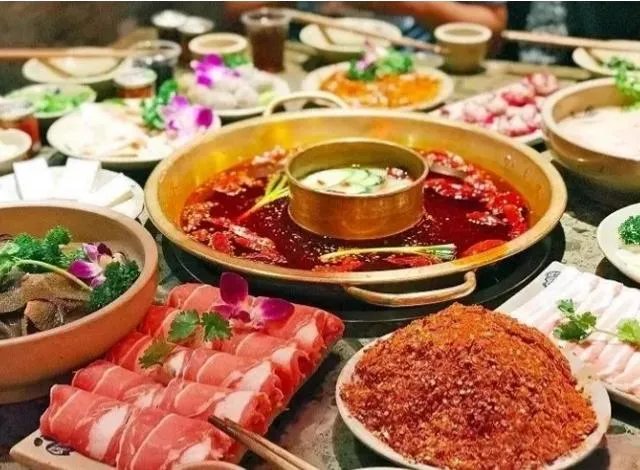 位于长沙市中心的五一广场,大家有哪些美食推荐?