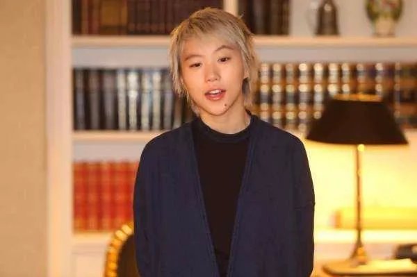 被称为音乐鬼才的窦靖童，在音乐上有些什么成就？