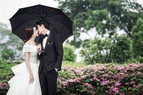 成都旅游婚纱照哪家好 婚纱摄影公司推荐