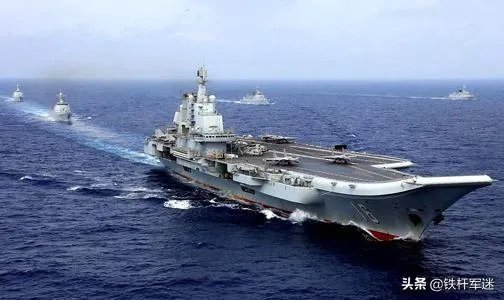 山东舰最新海上训练,看到歼-15上舰,还有多久形成战斗力?