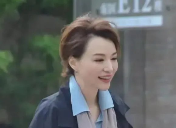 董卿丈夫失联4个月,她都做了什么?