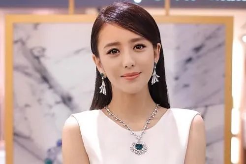 佟丽娅变胖更可爱，这样的佟丽娅，有没有美到你呢？