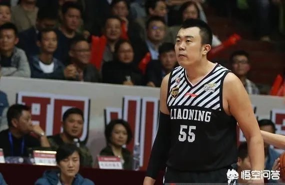 韩德君每场比赛都给观众鞠躬,夺冠后帮母亲下田种菜,你怎么看?