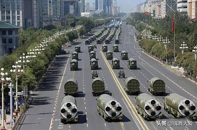 东风51重型机动洲际导弹怎么样?