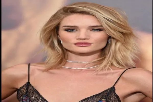 世界十大著名维密模特 米兰达·可儿长相甜美人气很高
