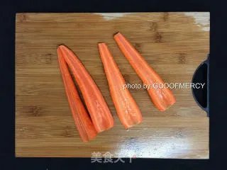 夏季美容美体的秘密:原汁原味的木瓜胡萝卜汁