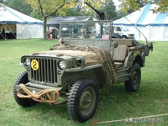 JEEP越野车与二战军用吉普威利斯有什么关系？两个车型的区别是什么？