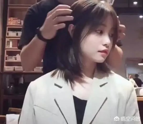 辛芷蕾的爆款发型好吗?大家怎么看?