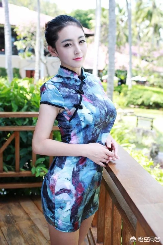 人像摄影中,你认为旗袍与汉服哪个更能拍出中国女人的韵味?你喜欢拍哪一种服装?