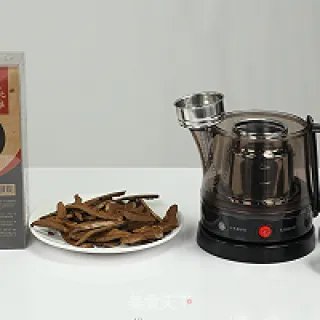 养生壶萃取灵芝茶