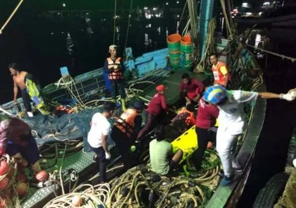 泰国游船倾覆事件致多少人失踪?