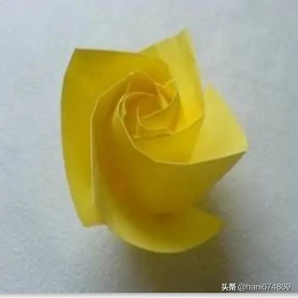 叠玫瑰花的方法?