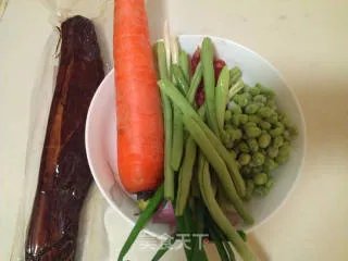 简单五步   懒人腊肉焖饭