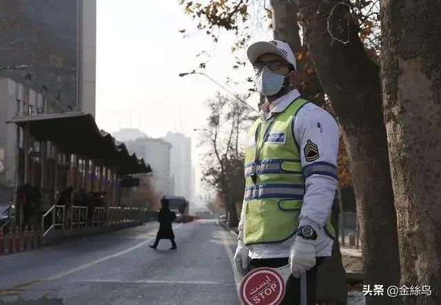 在新冠疫情逐渐加重的情况下,为何伊朗总统却反对停工停课?