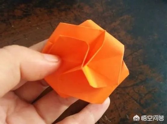 叠玫瑰花的方法?