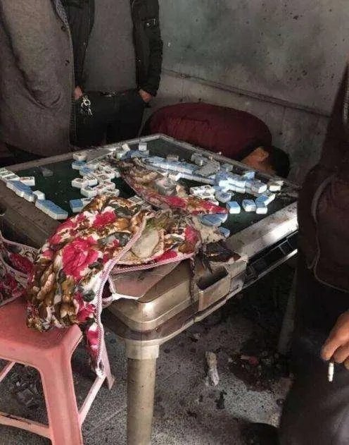 湖南麻将桌爆炸是真的吗?
