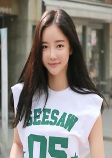 潘南奎以前的样子图片:潘南奎整容前后对比照是什么样?