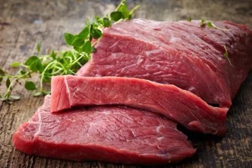 牛肉价格很贵,为什么超市的酱牛肉却很便宜?