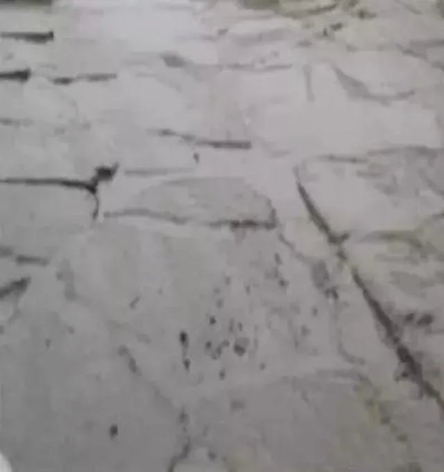 混凝土6种裂缝的处理方法!