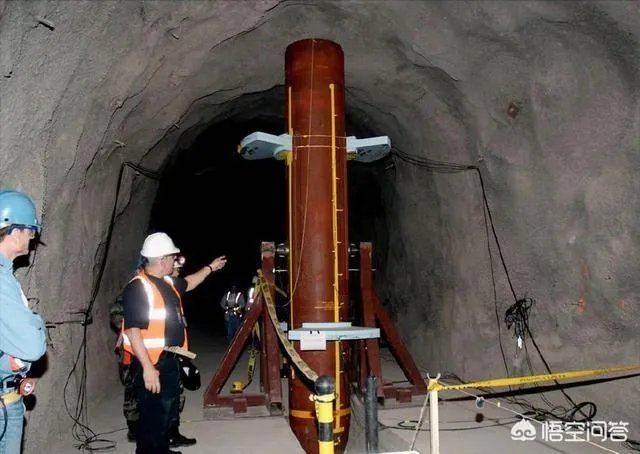 美研制巨型钻地弹能钻多深