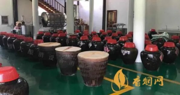 小型制作白酒的设备多少钱 100斤的白酒酿酒设备多少钱一套