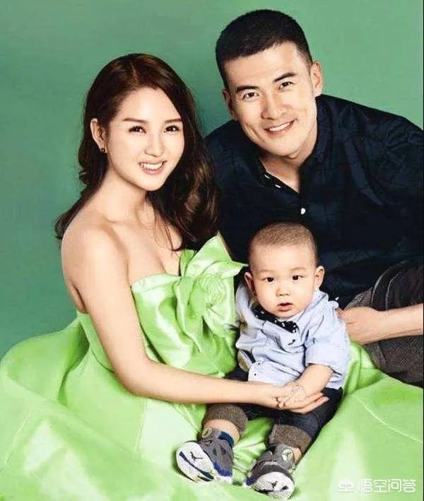 何洁生三胎,女儿夫妻是刁磊,难道当年赫子铭说的是真的?