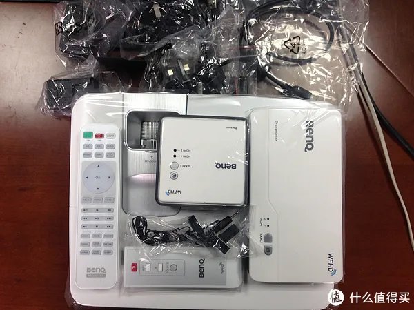 无线投影机对比测评