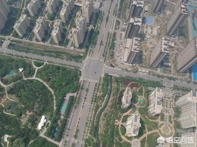 在济宁的开发区买新房好，还是老城区买二手房好？