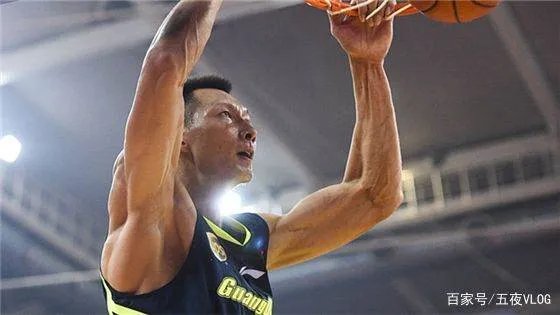易建联在CBA赛场上,一共拿过多少个常规赛MVP呢?