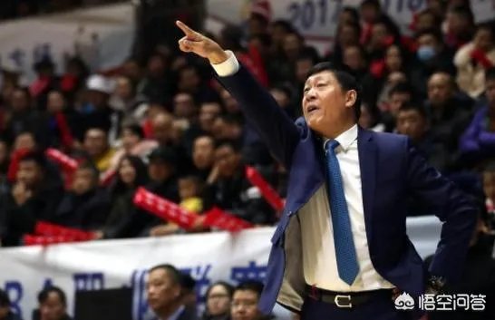 上海男篮主帅李秋平下课了,对此你怎么看?