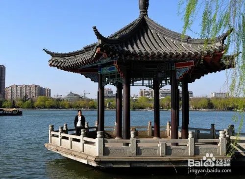 济南必游景点