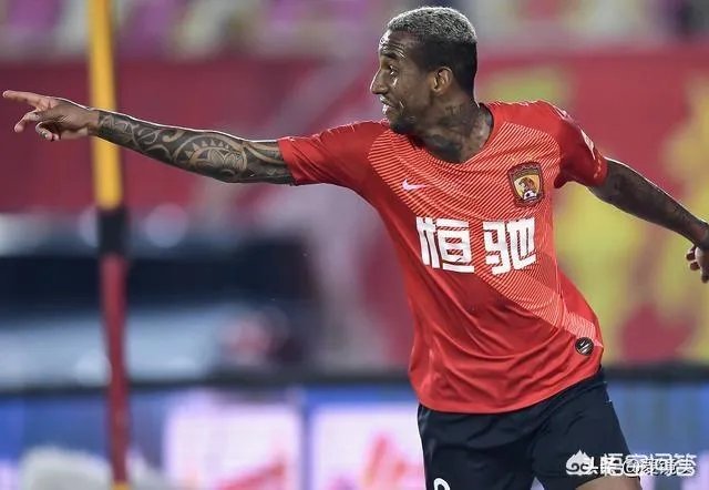 恒大2-0击败上海上港积分反超国安,上海上港此场怎么会错失这个机会?大家怎么看?