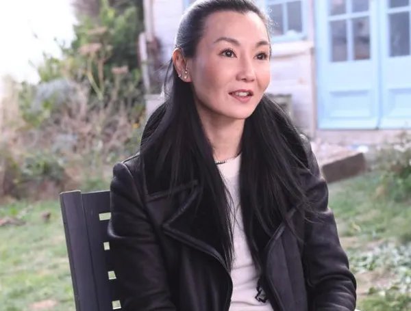 55岁的张曼玉的状态如何？你觉得还年轻吗？