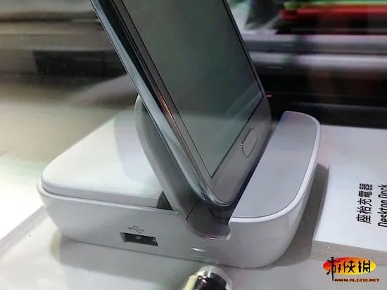 三星Galaxy Note 2港版售价公布!真机图赏