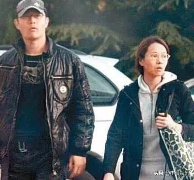 明星伊能静现在为什么备受争议?
