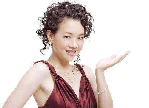 曾宝仪至今未婚,是打算这一辈子不结婚了吗?