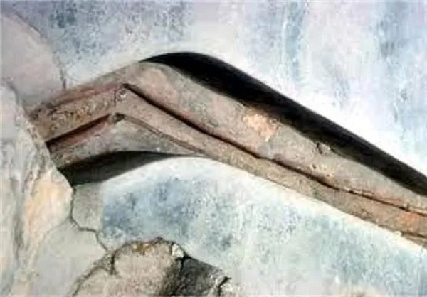 柴达木盆地发现15万年前的铁管,是谁放在那里?