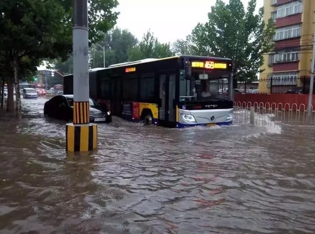 北京暴雨蓝色预警已经解除了吗?