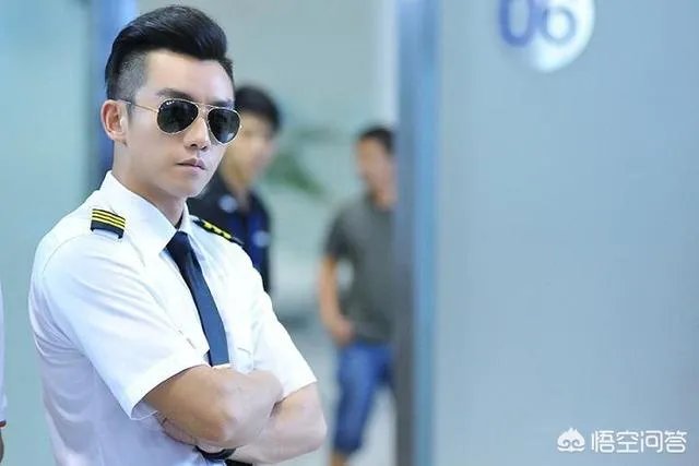 因病人飞机紧急迫降,航空公司损失谁来承担?