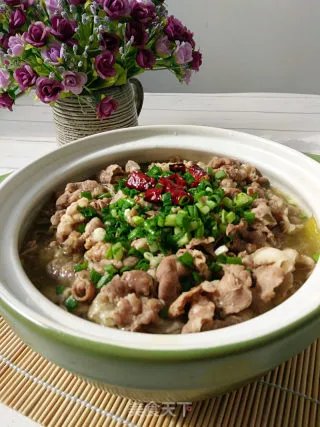 酸汤肥羊煲