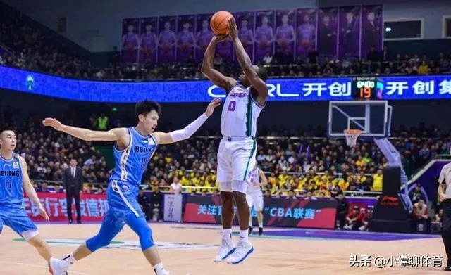 双大外的北京队不是说尽显内线威力了吗？怎么还是惨败呢？