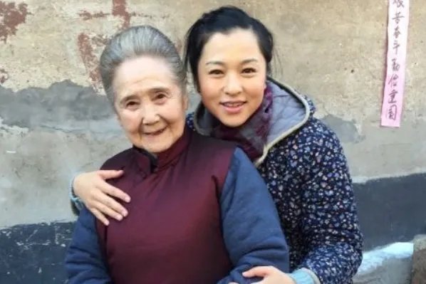 著名老演员鲁园去世，生前和哪些明星有过合作？