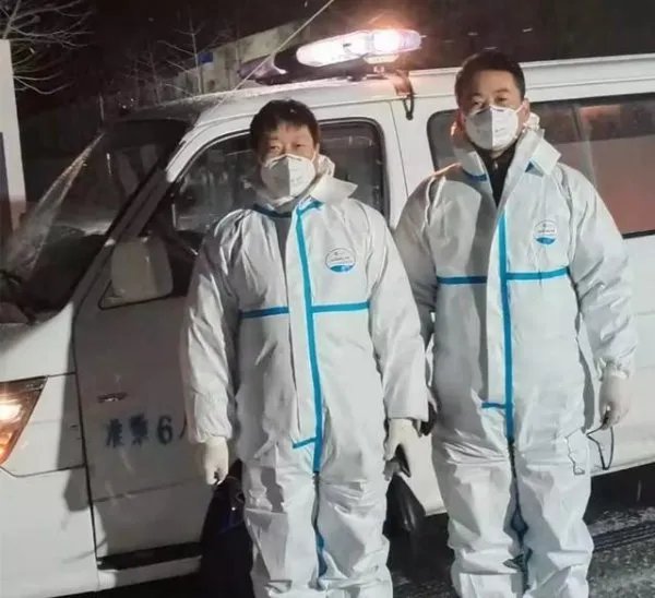 火神山医患再相聚热情拥抱,疫情期间有哪些感人故事?