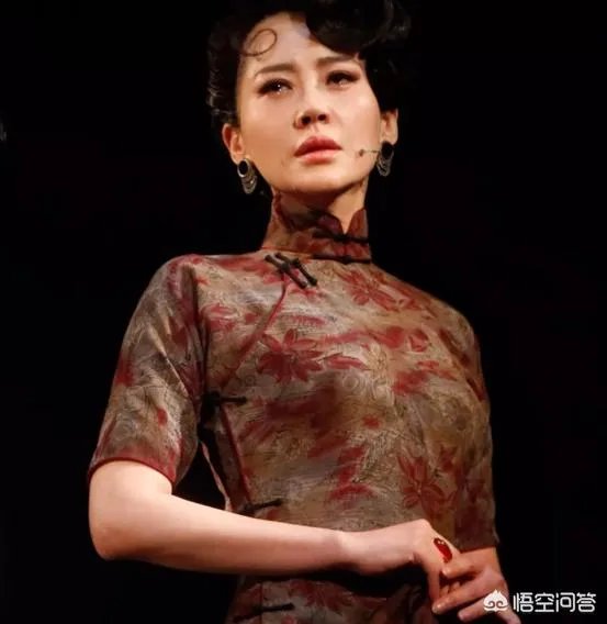 49岁许晴直播卸妆、素颜似少女，哪些女星年龄越大越有韵味？