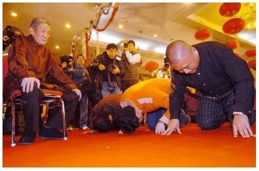 郭德纲当年为什么没有拜张文顺先生为师?