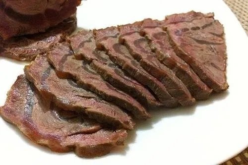 牛肉价格很贵,为什么超市的酱牛肉却很便宜?