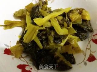 酸汤肥羊煲