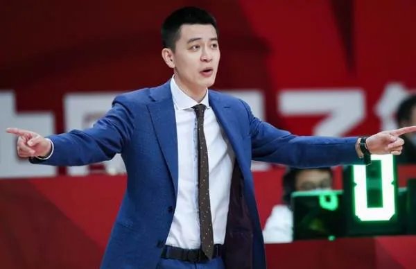 CBA辽宁队杨鸣如果战绩不好的话,谁会接替他的位置?