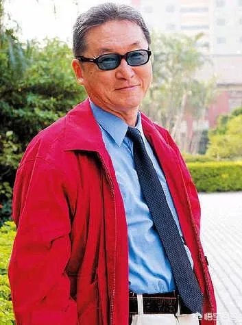 李敖怎么谁都敢说,他的做法是炒作自己吗?
